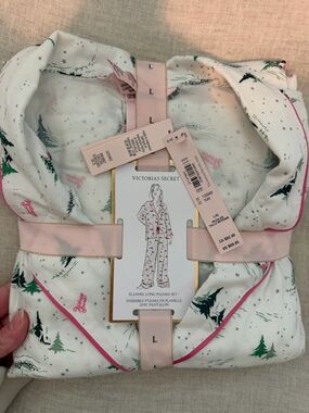 Victoria's Secret White Flannel Pajama Set with Green Tree Print and Pink Trim